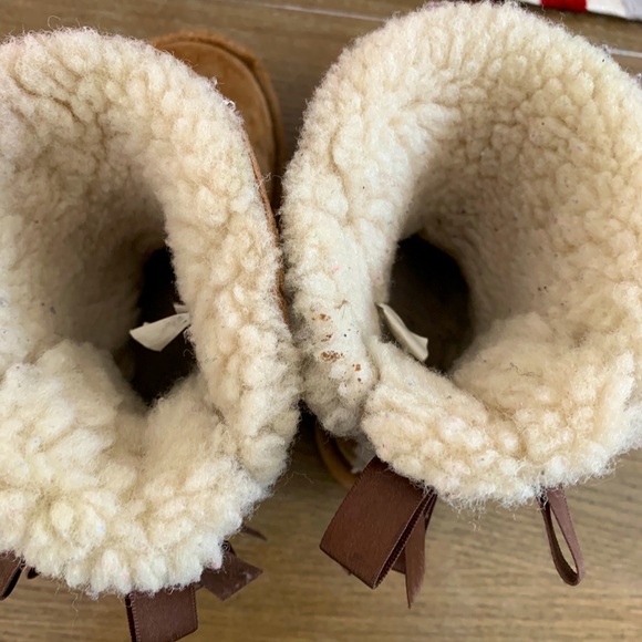 Toddler Girls Ugg’s size 10 - Picture 6 of 6